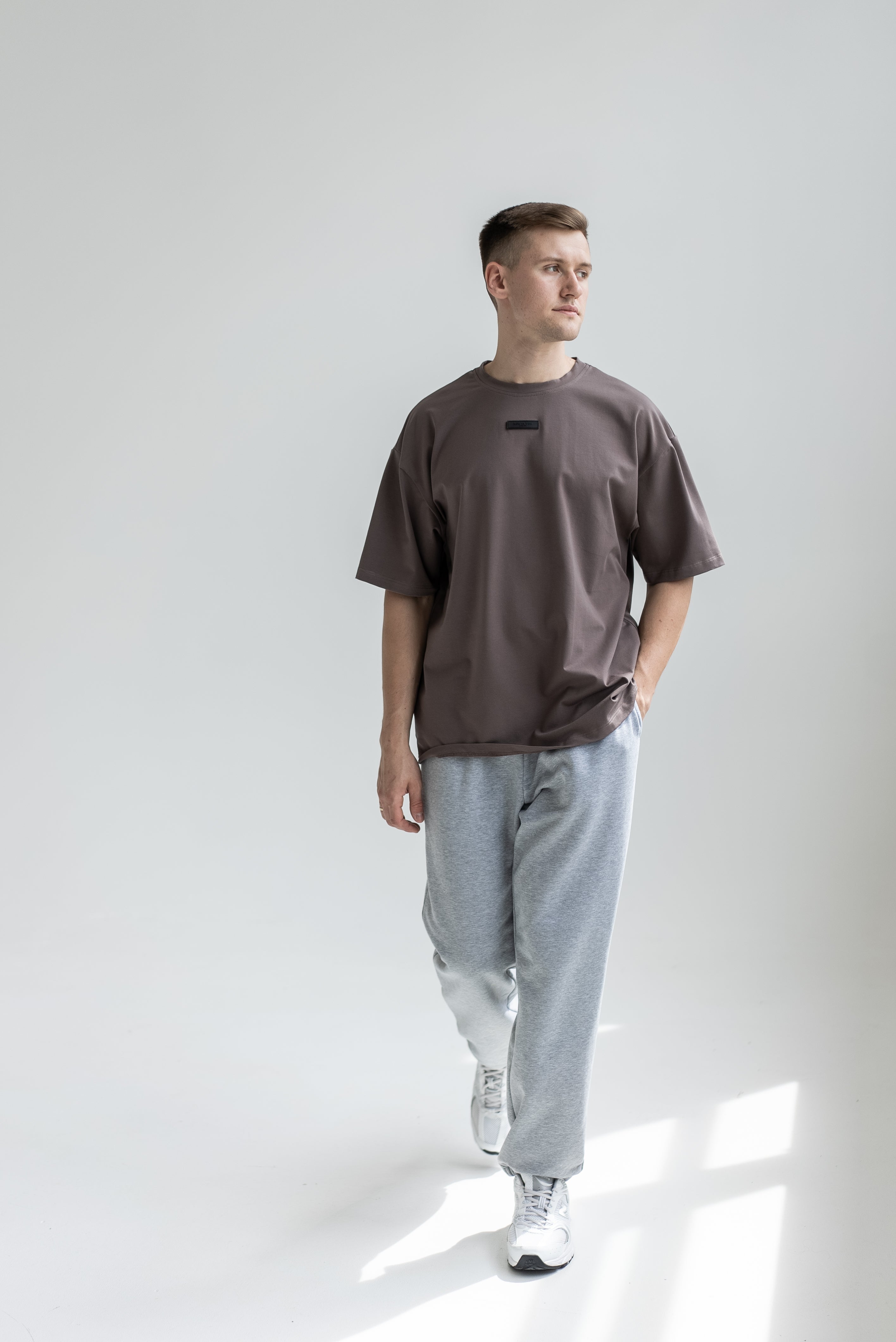OVERSIZED T-SHIRT IN TAUPE