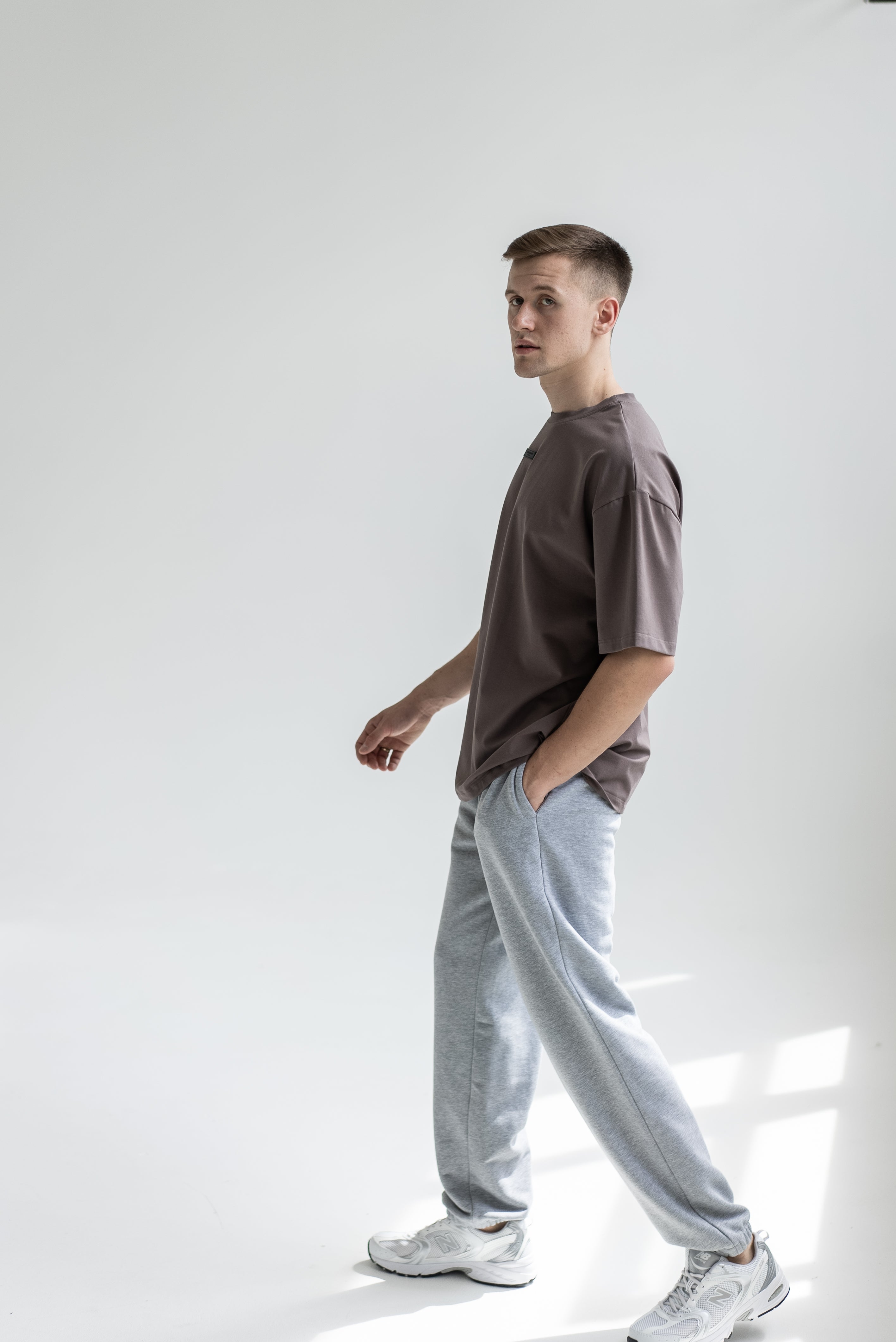 OVERSIZED T-SHIRT IN TAUPE